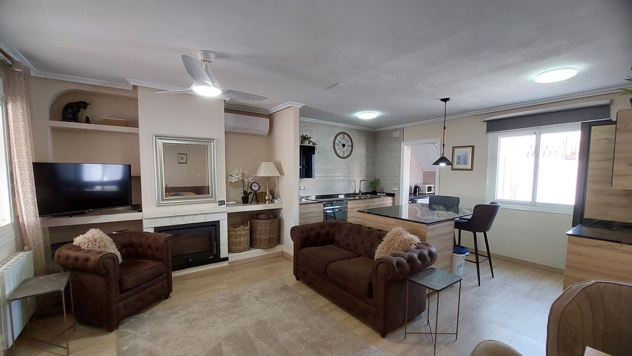 2 slaapkamer Villa te koop in Camposol met zwembad - € 199.995 (Ref: 9981519)