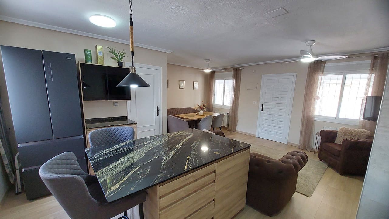 2 slaapkamer Villa te koop in Camposol met zwembad - € 199.995 (Ref: 9981519)