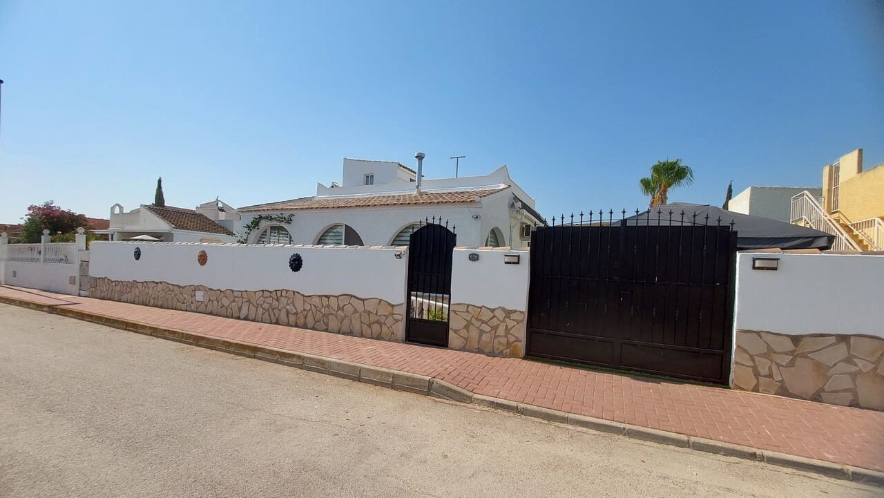 2 slaapkamer Villa te koop in Camposol met zwembad - € 199.995 (Ref: 9981519)