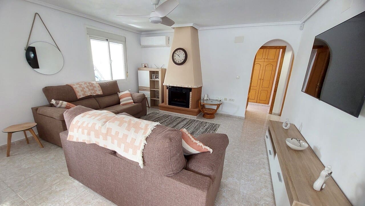 3 slaapkamer Villa te koop in Camposol met zwembad - € 239.995 (Ref: 9984030)