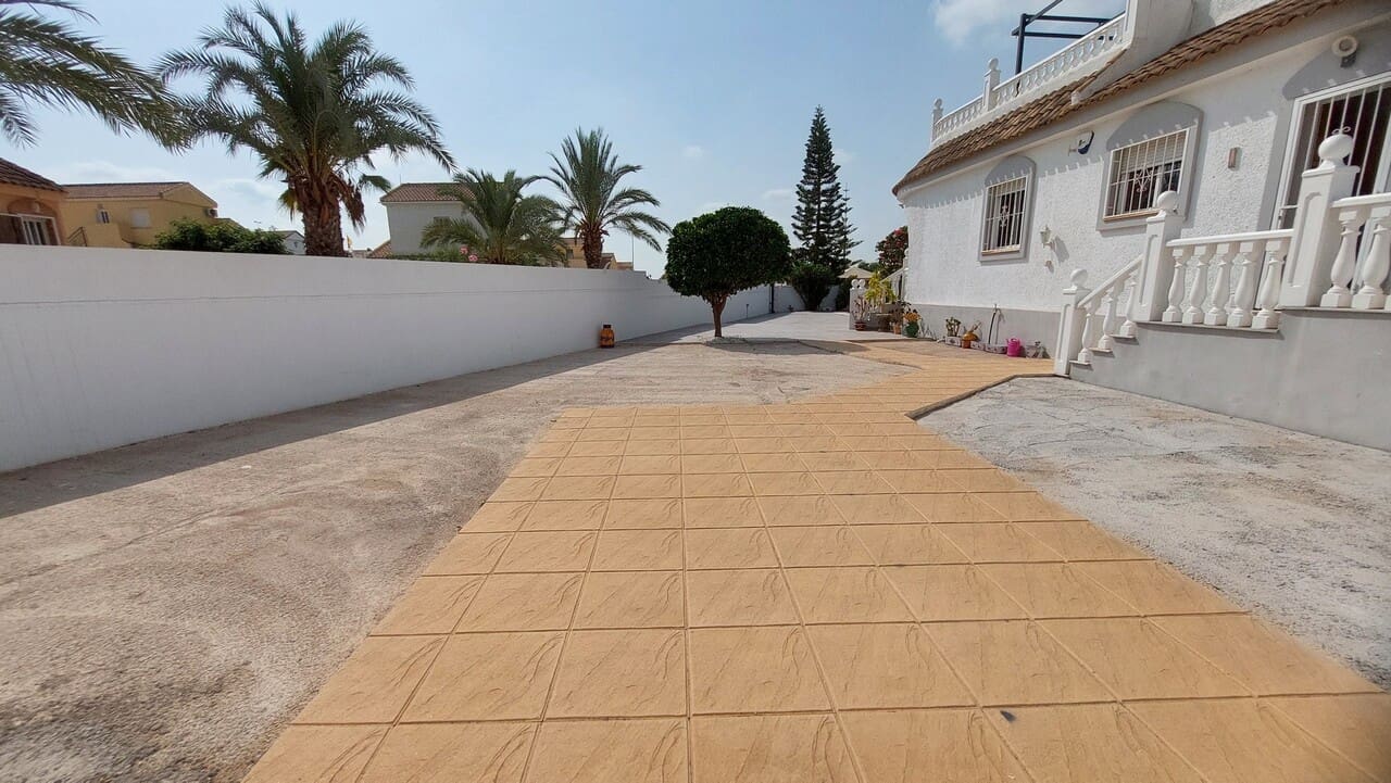3 slaapkamer Villa te koop in Camposol met zwembad - € 239.995 (Ref: 9984030)