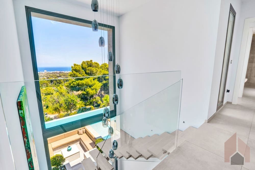 4 bedroom Villa for sale in Javea / Xabia - € 1,875,000 (Ref: 7698912)