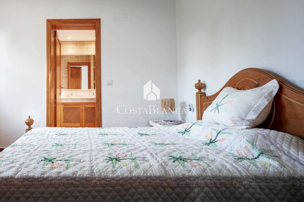 6 bedroom Villa for sale in Javea / Xabia - € 2,490,000 (Ref: 7698915)