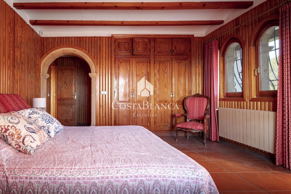 6 bedroom Villa for sale in Javea / Xabia - € 2,490,000 (Ref: 7698915)