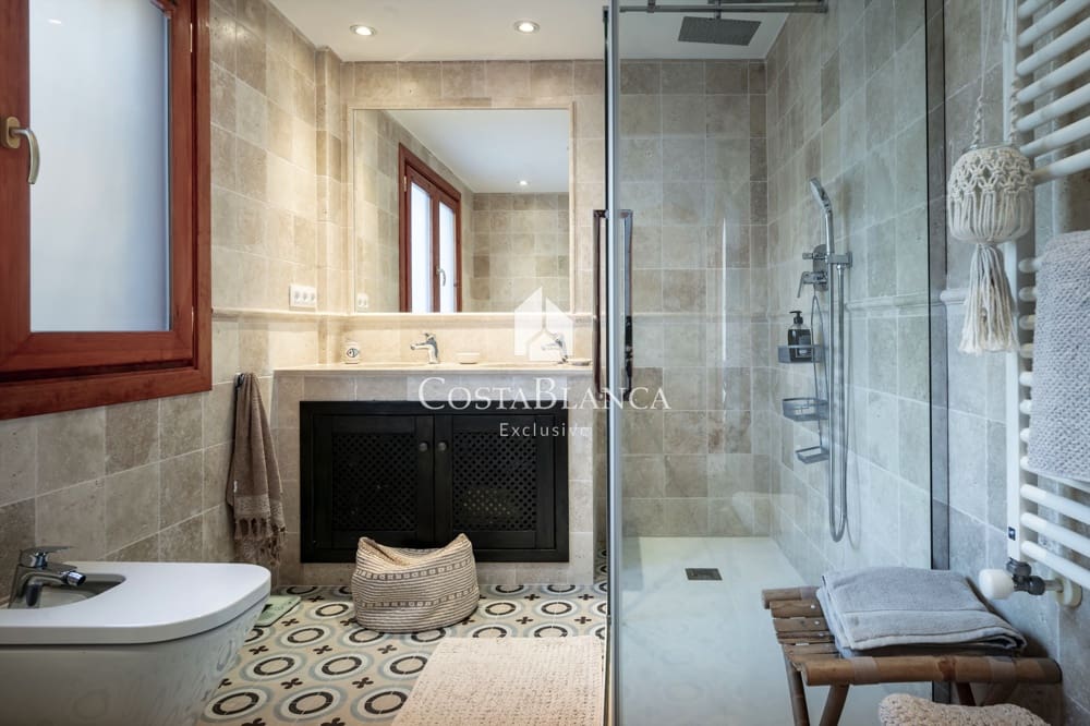 6 bedroom Villa for sale in Javea / Xabia - € 2,490,000 (Ref: 7698915)