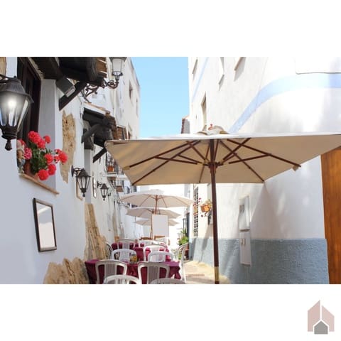 4 bedroom Villa for sale in Casco Urbano, Teulada-Moraira - € 1,775,000 (Ref: 7698918)