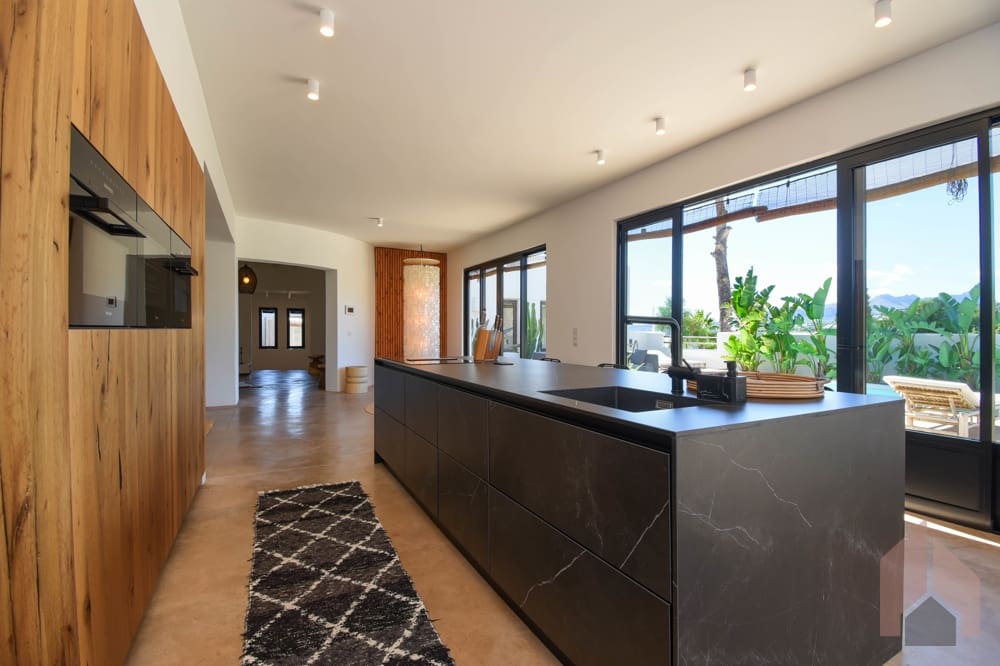 4 bedroom Villa for sale in Moraira - € 2,075,000 (Ref: 7698929)