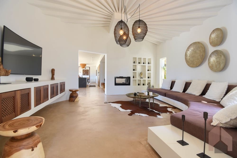 4 bedroom Villa for sale in Moraira - € 2,075,000 (Ref: 7698929)