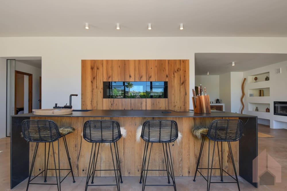 4 bedroom Villa for sale in Moraira - € 2,075,000 (Ref: 7698929)