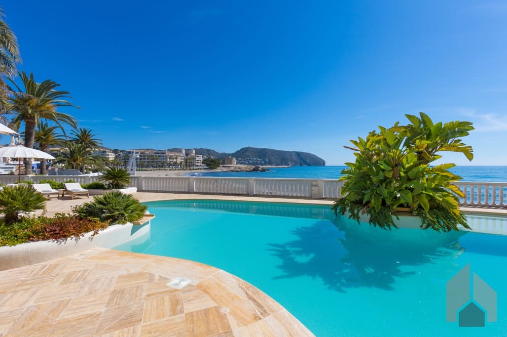4 soveværelse Villa til salg i Moraira - € 5.850.000 (Ref: 7698932)
