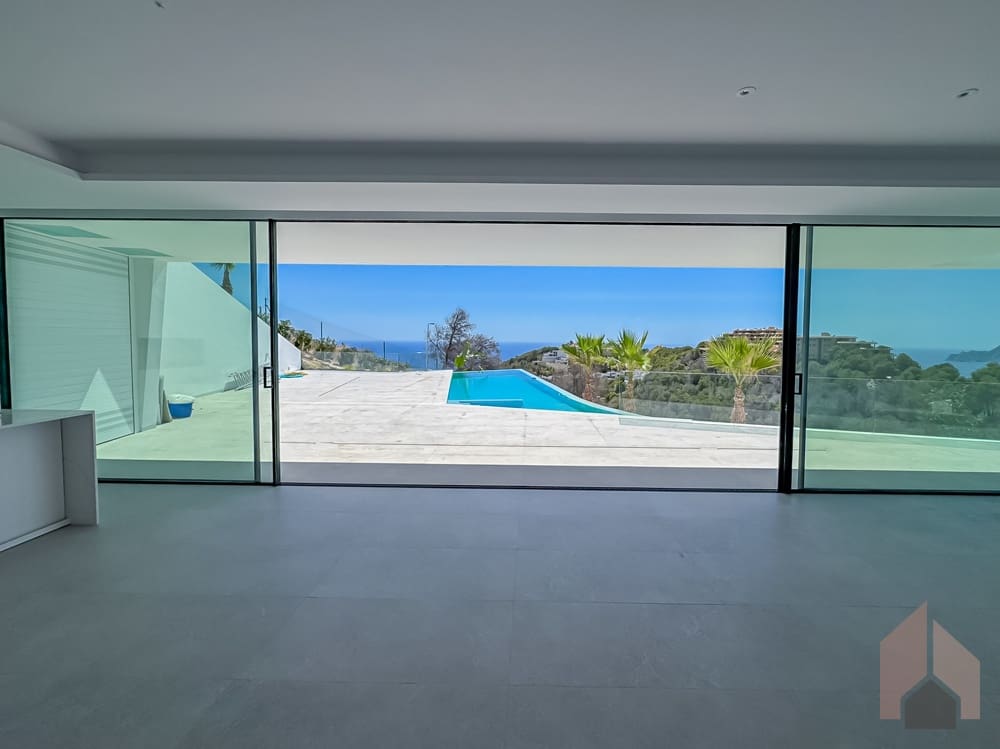 4 bedroom Villa for sale in Altea - € 2,290,000 (Ref: 7698934)