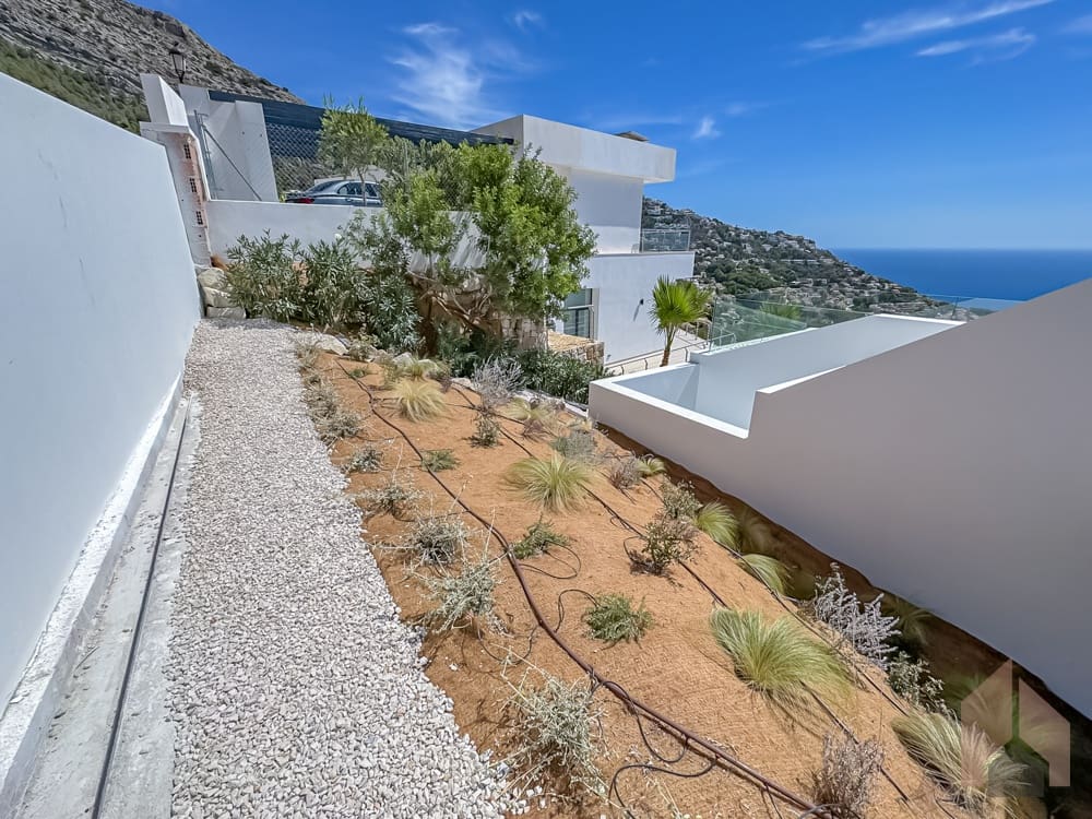 4 bedroom Villa for sale in Altea - € 2,290,000 (Ref: 7698934)