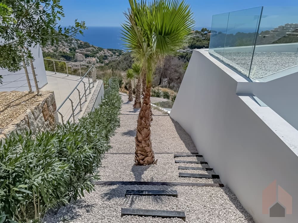 4 bedroom Villa for sale in Altea - € 2,290,000 (Ref: 7698934)