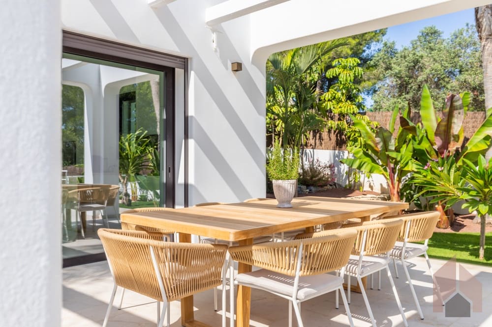 4 bedroom Villa for sale in Javea / Xabia - € 1,995,000 (Ref: 7751399)