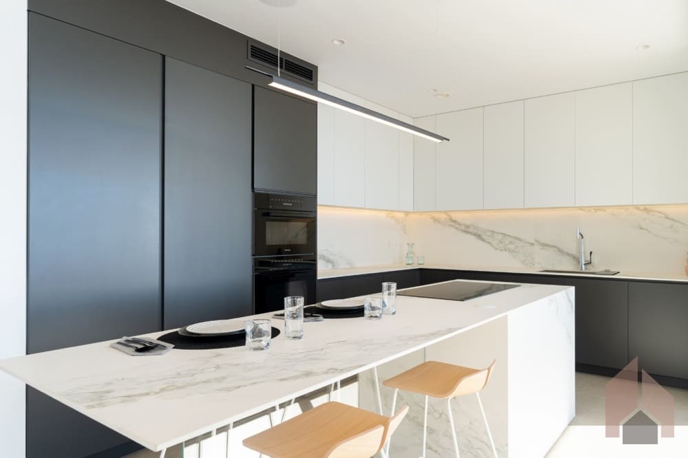 4 bedroom Villa for sale in Cumbre del Sol - € 2,950,000 (Ref: 8076333)