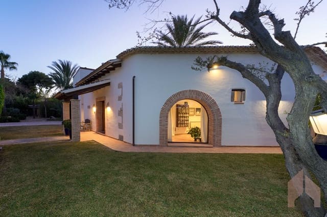 4 soveværelse Villa til salg i Centro ciudad, Javea / Xàbia - € 1.650.000 (Ref: 8104023)