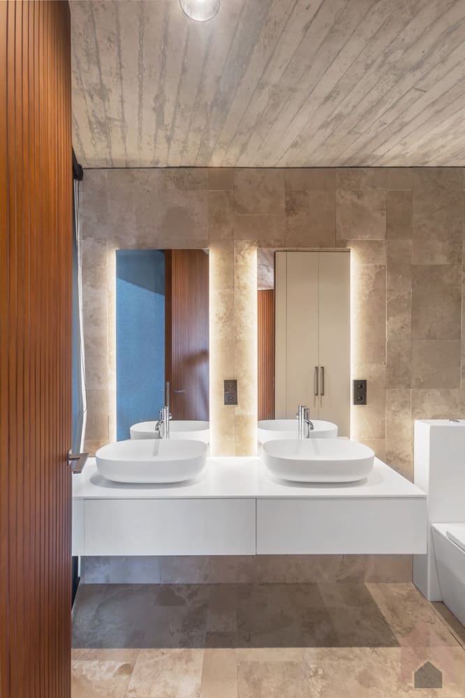 4 bedroom Villa for sale in Benissa - € 2,950,000 (Ref: 8550048)