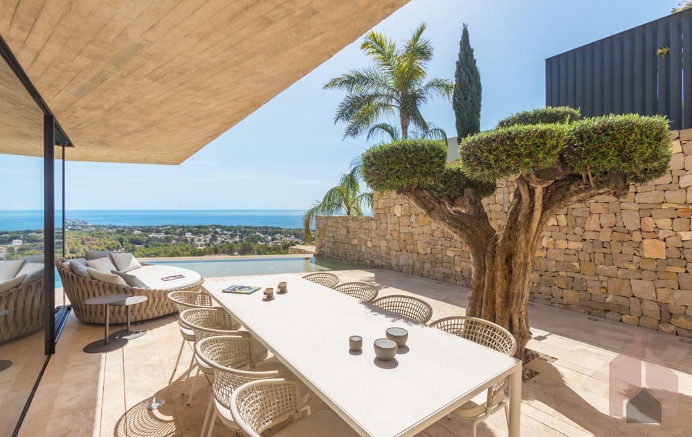 4 bedroom Villa for sale in Benissa - € 2,950,000 (Ref: 8550048)