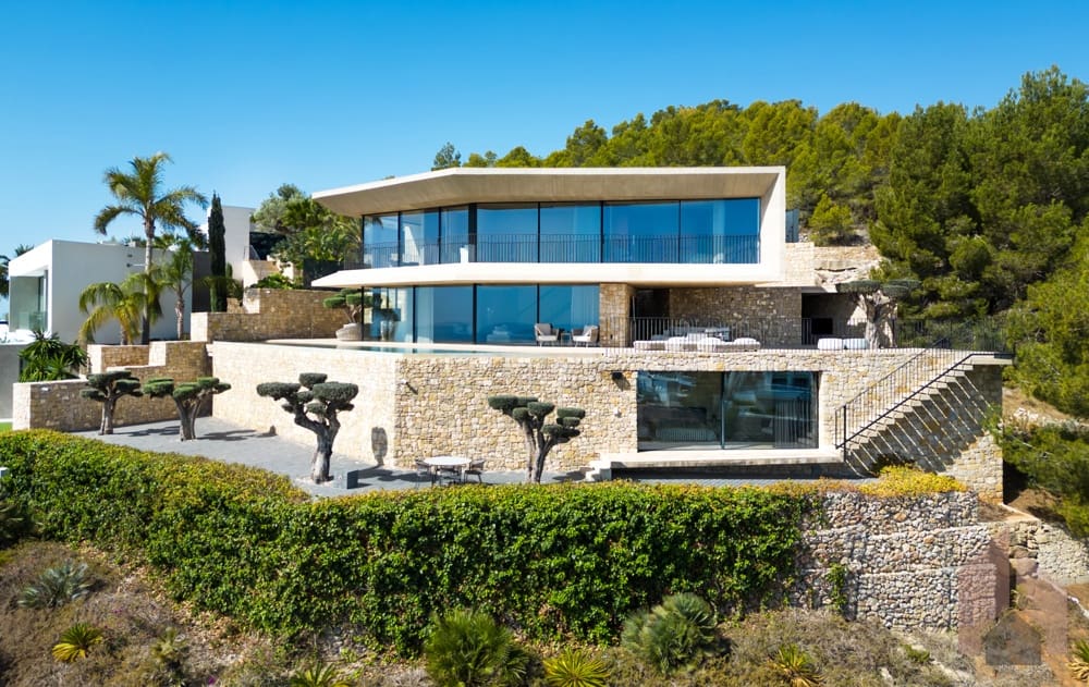 4 bedroom Villa for sale in Benissa - € 2,950,000 (Ref: 8550048)