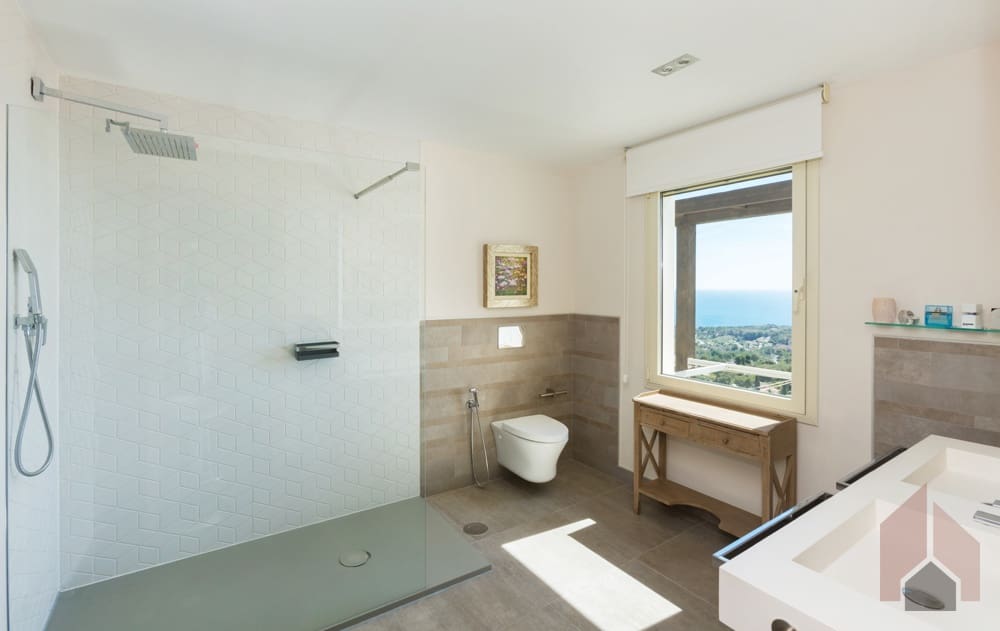 4 bedroom Villa for sale in Benissa - € 1,750,000 (Ref: 8928138)