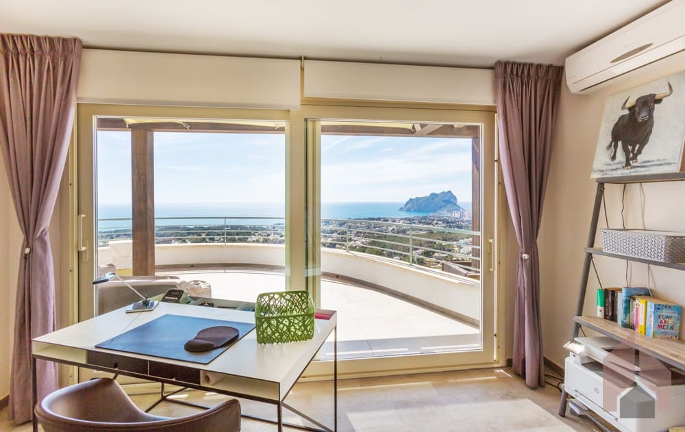 4 bedroom Villa for sale in Benissa - € 1,750,000 (Ref: 8928138)