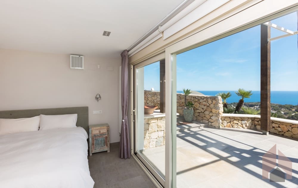 4 bedroom Villa for sale in Benissa - € 1,750,000 (Ref: 8928138)