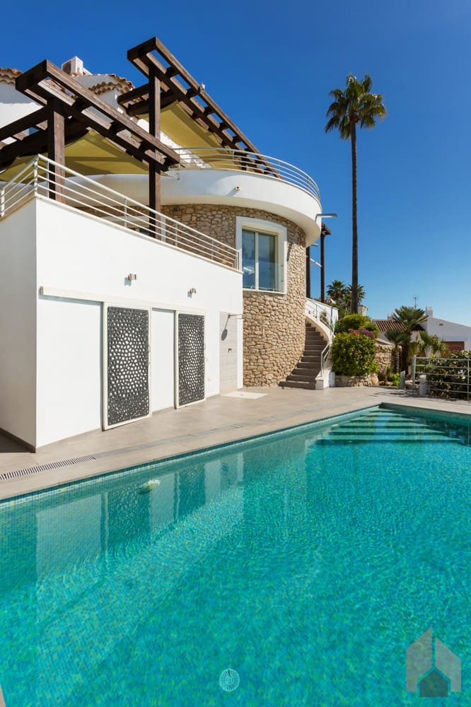 4 bedroom Villa for sale in Benissa - € 1,750,000 (Ref: 8928138)