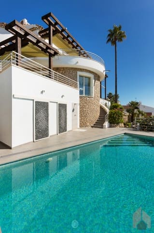 4 bedroom Villa for sale in Benissa - € 1,750,000 (Ref: 8928138)