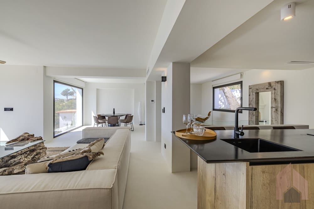 4 makuuhuone Huvila myytävänä paikassa Javea / Xabia - 1 490 000 € (Ref: 9103856)