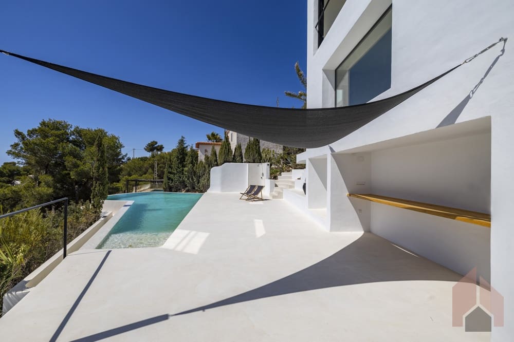 4 makuuhuone Huvila myytävänä paikassa Javea / Xabia - 1 490 000 € (Ref: 9103856)