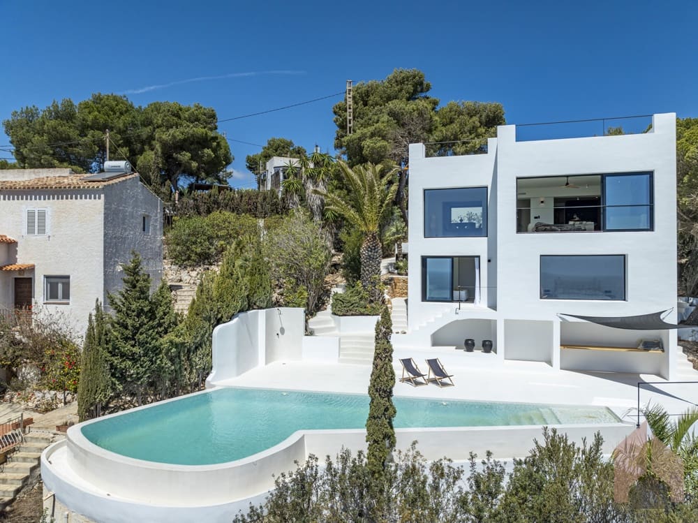 4 makuuhuone Huvila myytävänä paikassa Javea / Xabia - 1 490 000 € (Ref: 9103856)