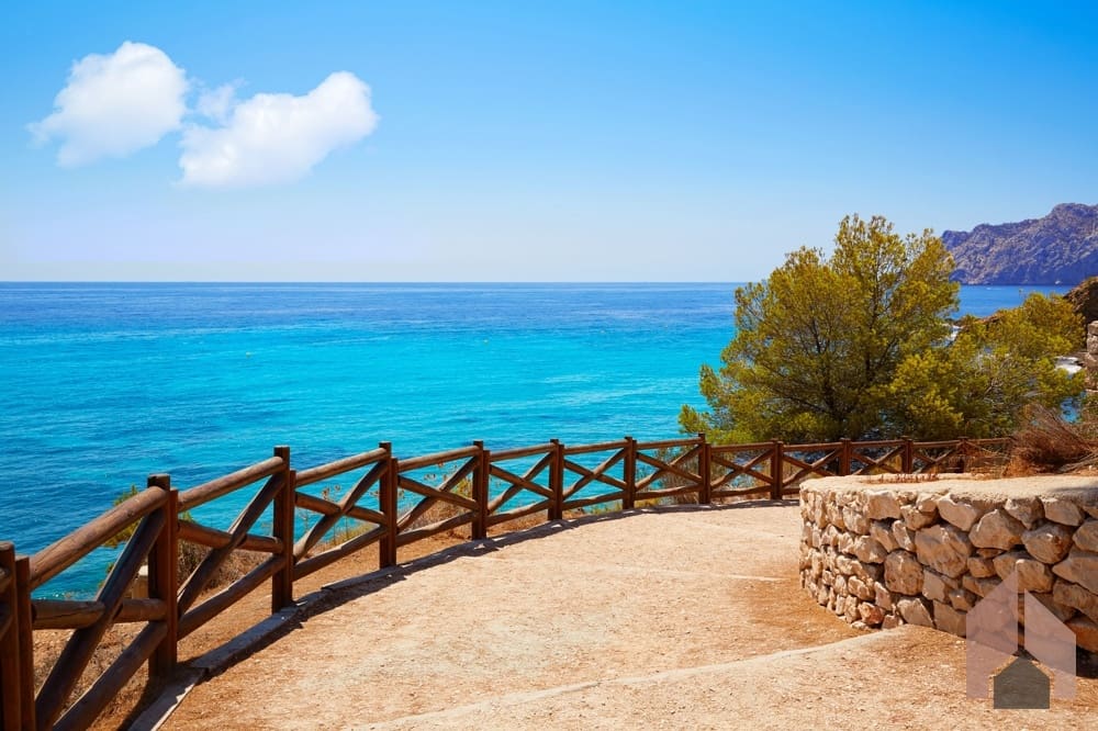 4 bedroom Villa for sale in Benissa - € 2,850,000 (Ref: 9438781)