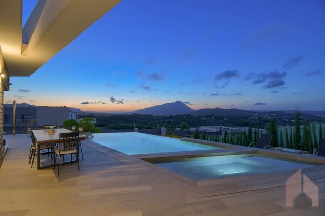 4 soveværelse Villa til salg i Centro ciudad, Javea / Xàbia - € 1.490.000 (Ref: 9506381)