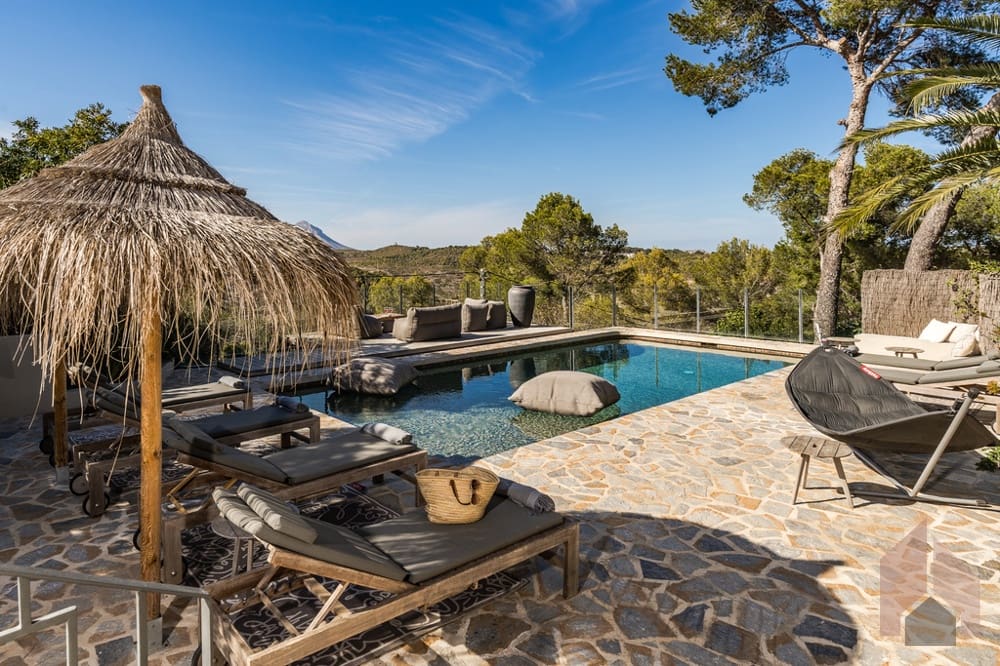 5 bedroom Villa for sale in Javea / Xabia - € 1,875,000 (Ref: 9511273)