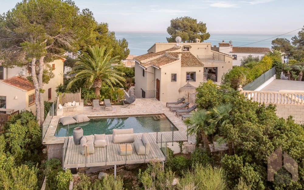 5 bedroom Villa for sale in Javea / Xabia - € 1,875,000 (Ref: 9511273)