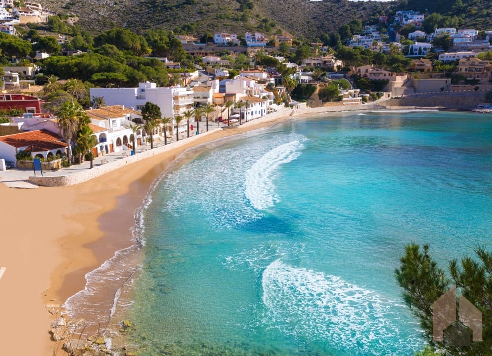 4 bedroom Villa for sale in Moraira - € 2,300,000 (Ref: 9511275)