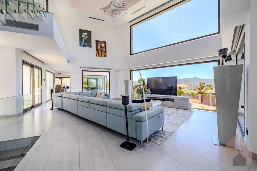 5 bedroom Villa for sale in Javea / Xabia - € 2,350,000 (Ref: 9511276)