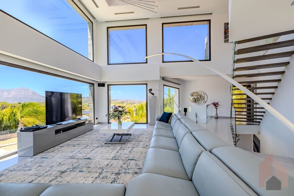 5 bedroom Villa for sale in Javea / Xabia - € 2,350,000 (Ref: 9511276)