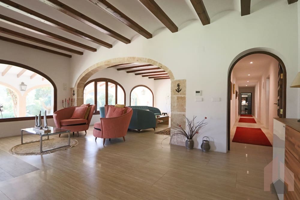 6 bedroom Villa for sale in Javea / Xabia - € 1,900,000 (Ref: 9720650)