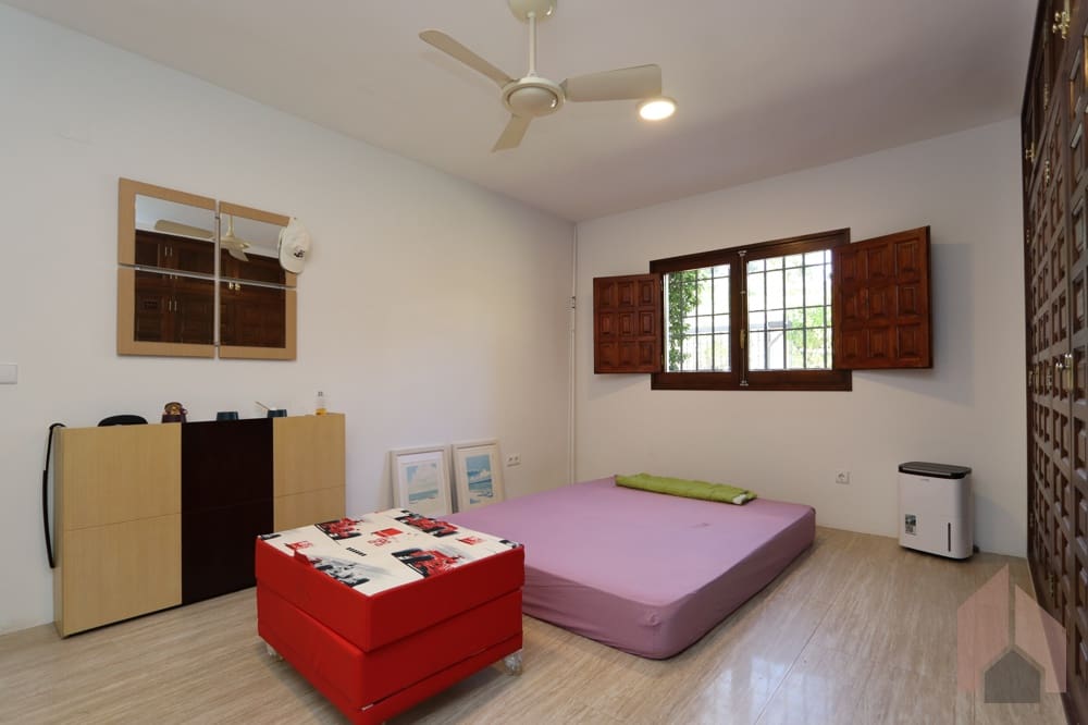 6 bedroom Villa for sale in Javea / Xabia - € 1,900,000 (Ref: 9720650)