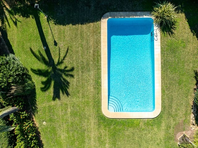 6 bedroom Villa for sale in Centro ciudad, Javea / Xàbia - € 1,900,000 (Ref: 9720650)