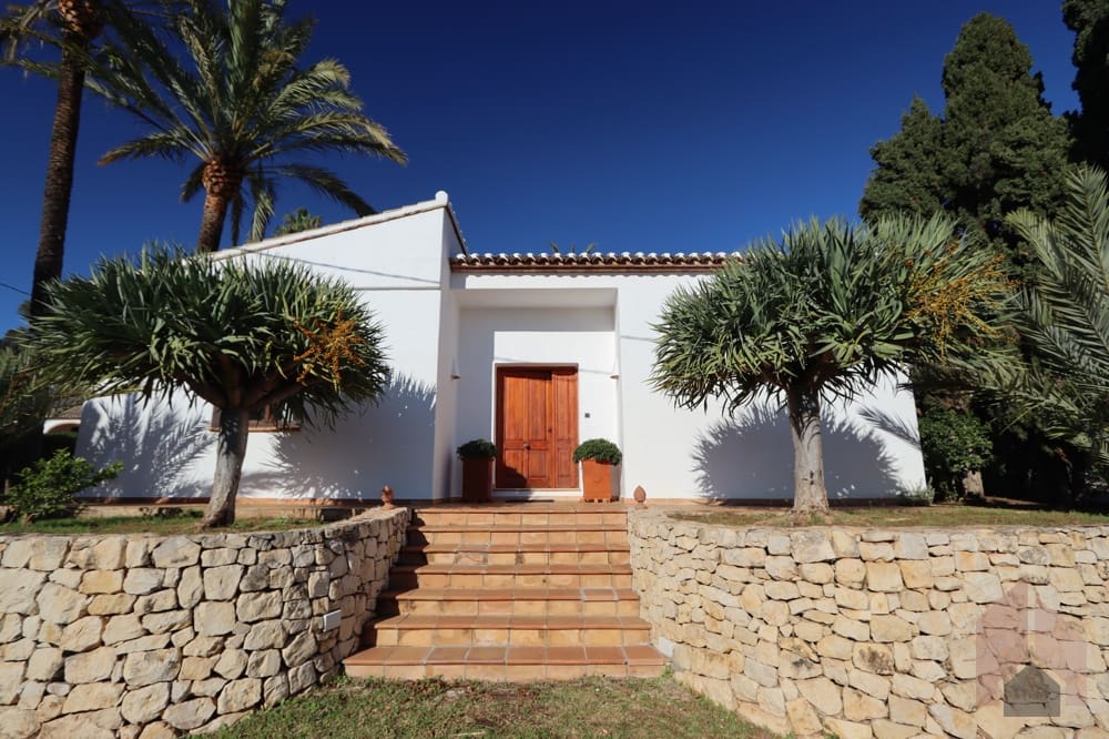 3 bedroom Villa for sale in Javea / Xabia - € 895,000 (Ref: 9723464)