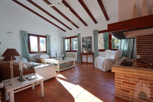 3 bedroom Villa for sale in Cap Martí - El Tossalet - Pinomar, Javea / Xàbia - € 895,000 (Ref: 9723464)