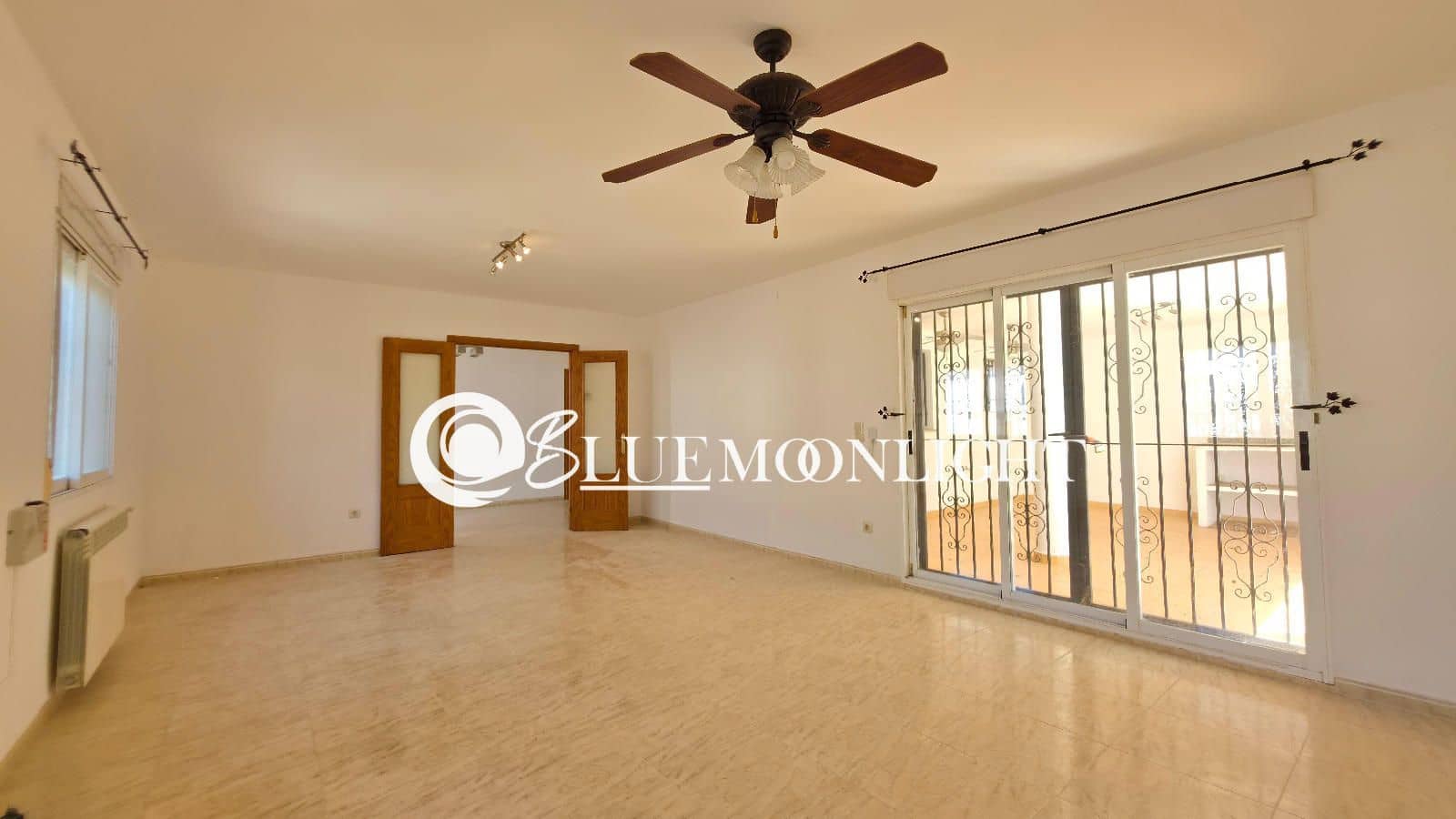 4 soveværelse Villa til salg i Peniscola med swimmingpool garage - € 300.000 (Ref: 10051048)