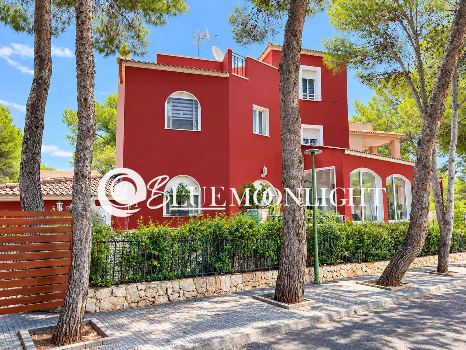 Casa de 3 habitaciones en Peñíscola en venta con piscina garaje - 318.000 € (Ref: 10141368)