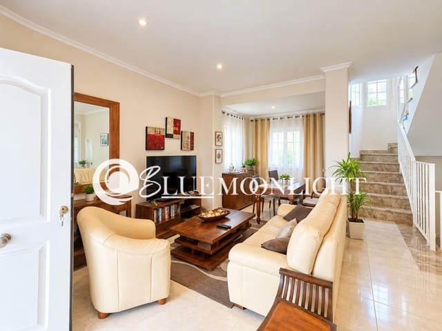 3 Zimmer Villa zu verkaufen in Peñíscola mit Pool Garage - 560.000 € (Ref: 10141369)