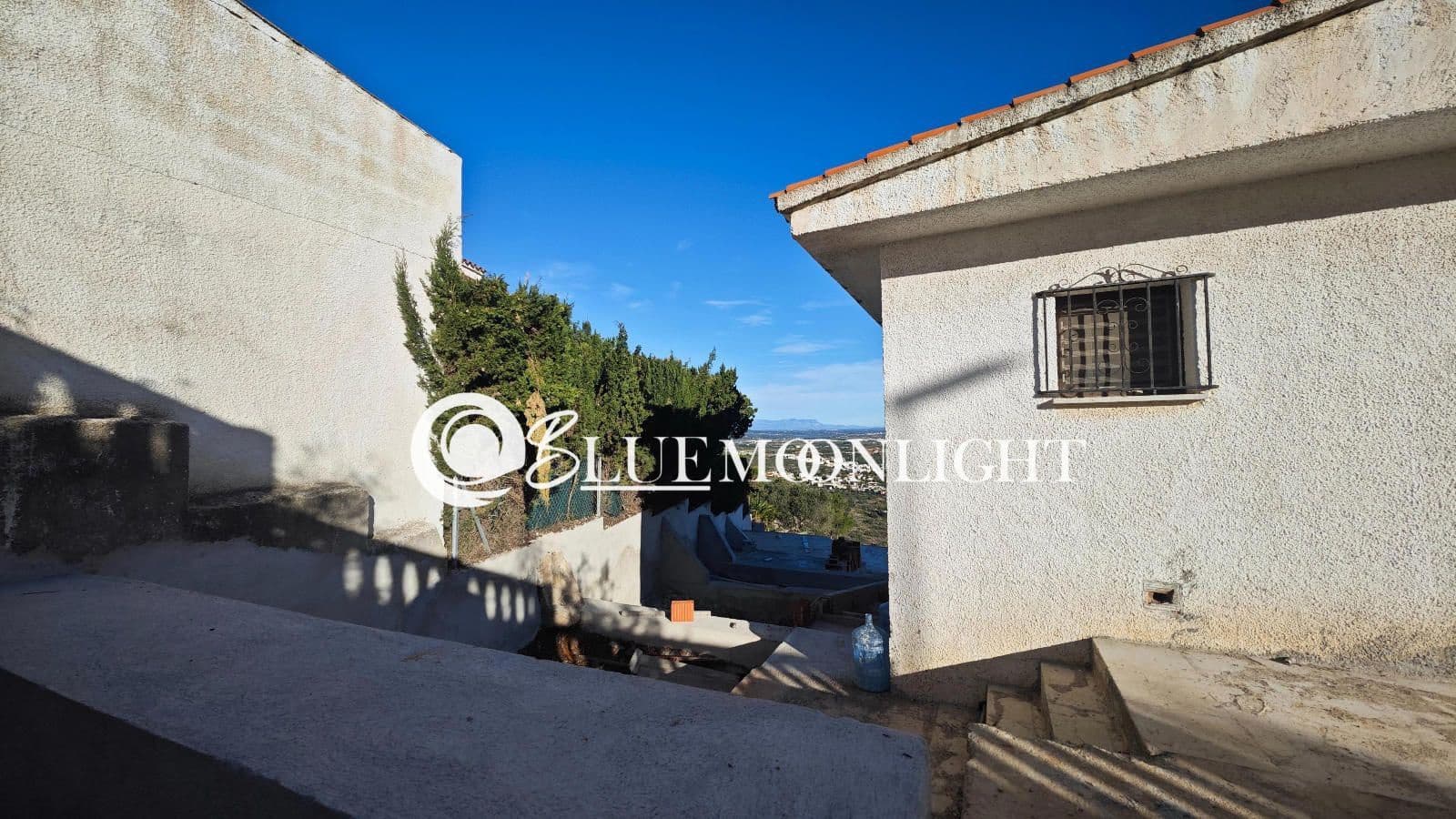 4 bedroom Villa for sale in Peniscola with garage - € 300,000 (Ref: 7719251)