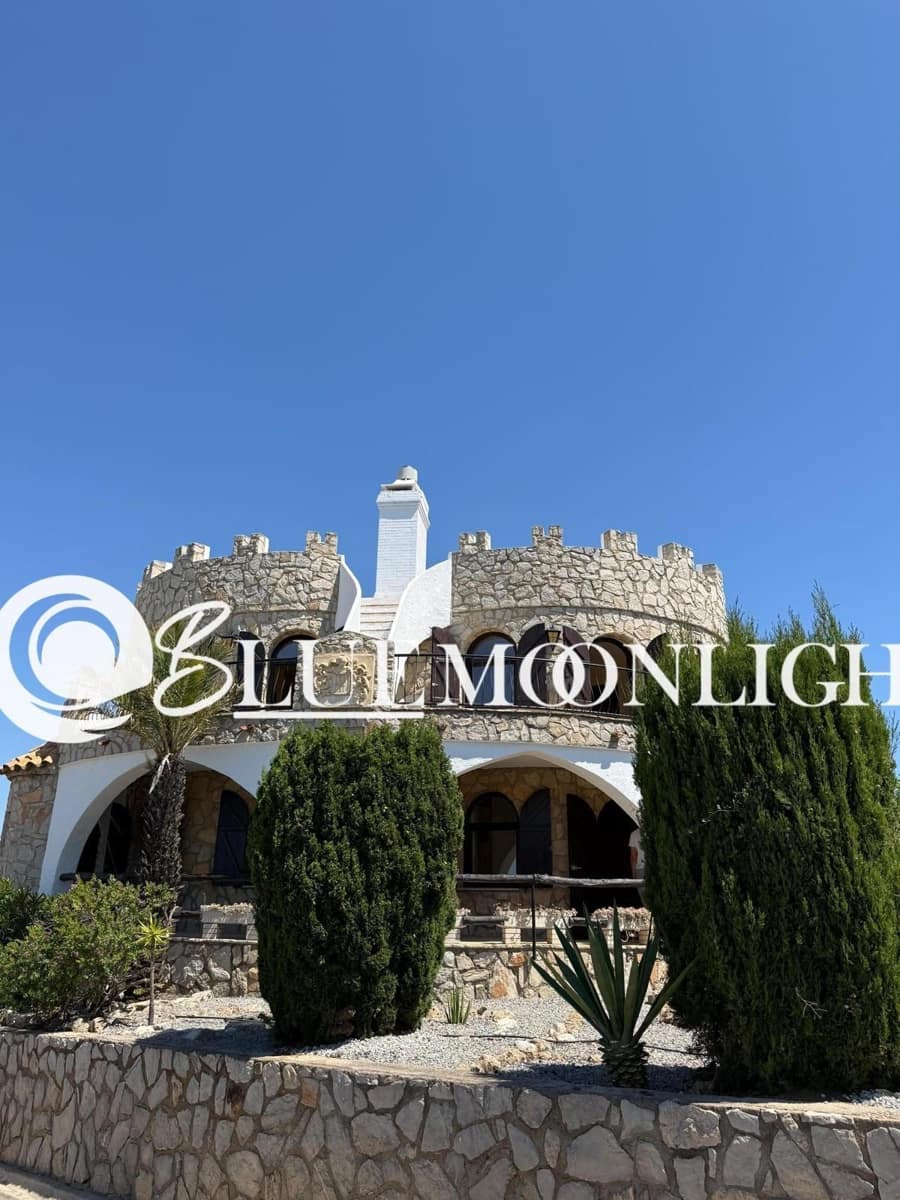 Chalet de 4 habitaciones en Peñíscola en venta con piscina garaje - 429.000 € (Ref: 9459635)