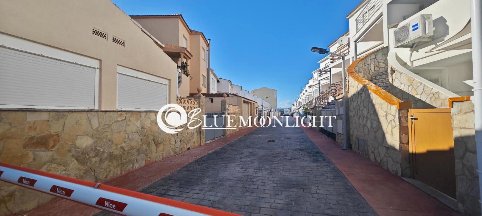 Casa de 2 habitaciones en Peñíscola en venta con garaje - 179.000 € (Ref: 9578309)