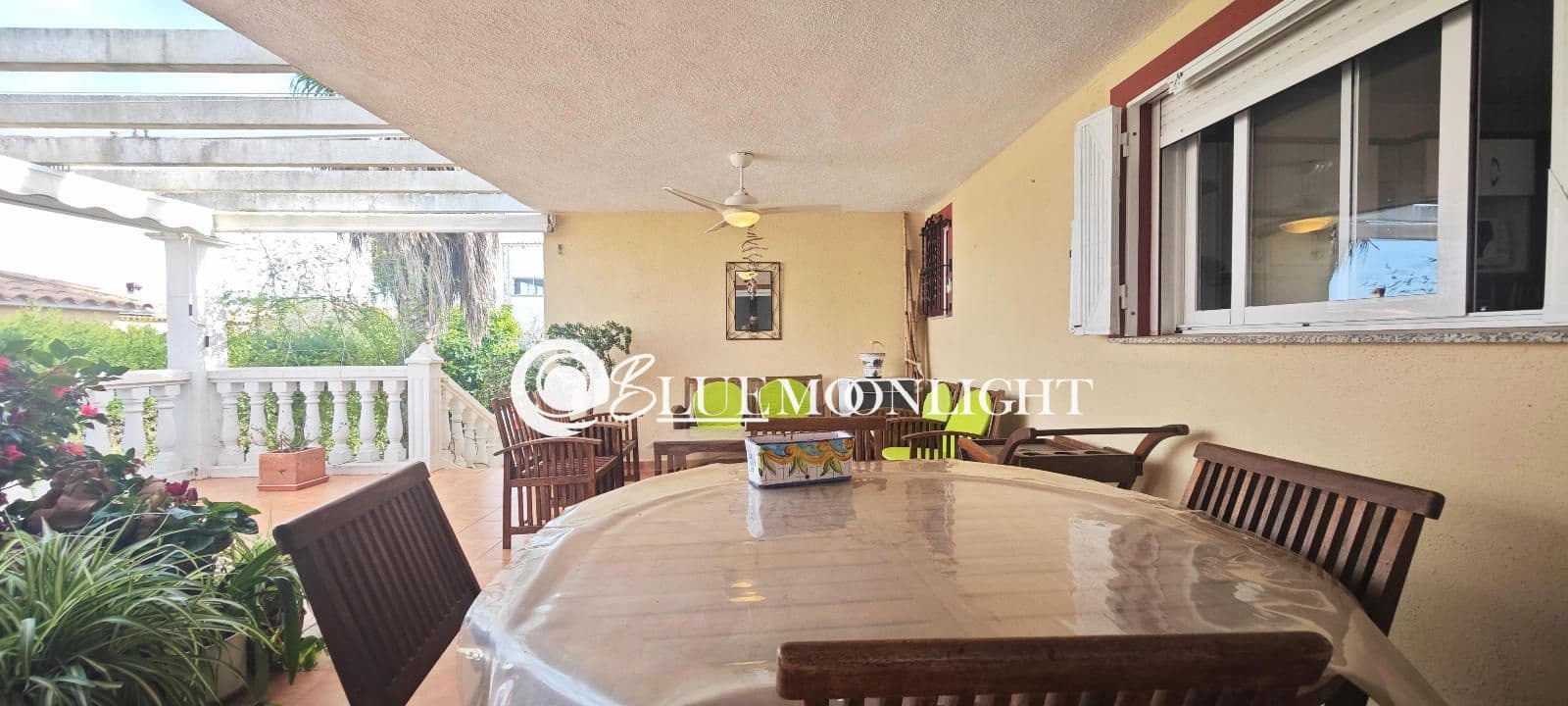 3 Zimmer Villa zu verkaufen in Peniscola mit Pool Garage - 310.000 € (Ref: 9606903)